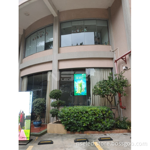 NSE Shop window LED poster